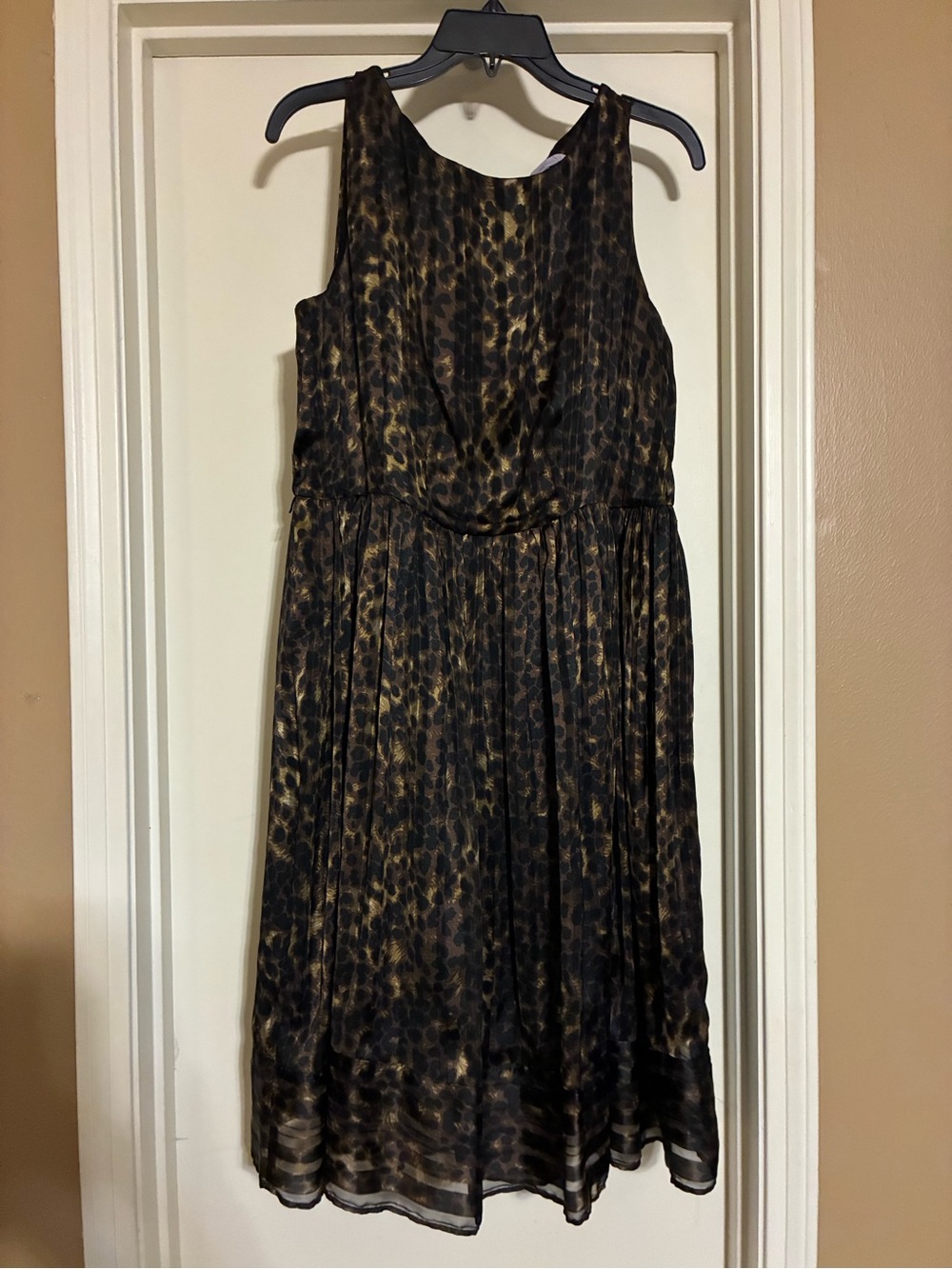 Sleeveless Leopard Print Cocktail Dress in Brown